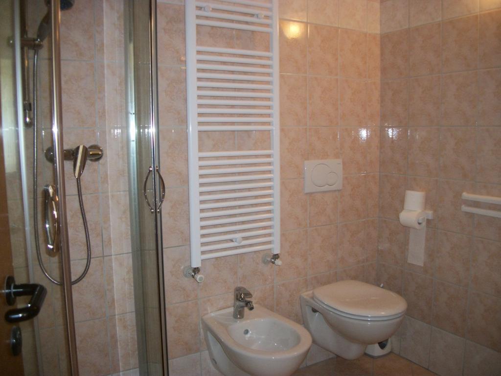 Villa Agri-Park Casa Miramonte Ronzone Esterno foto